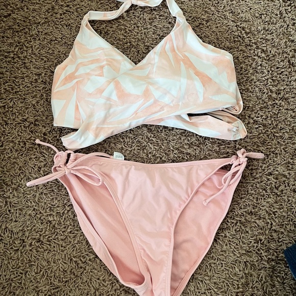 LIKE NEW BIKINI FROM ATHLETA - Picture 1 of 3
